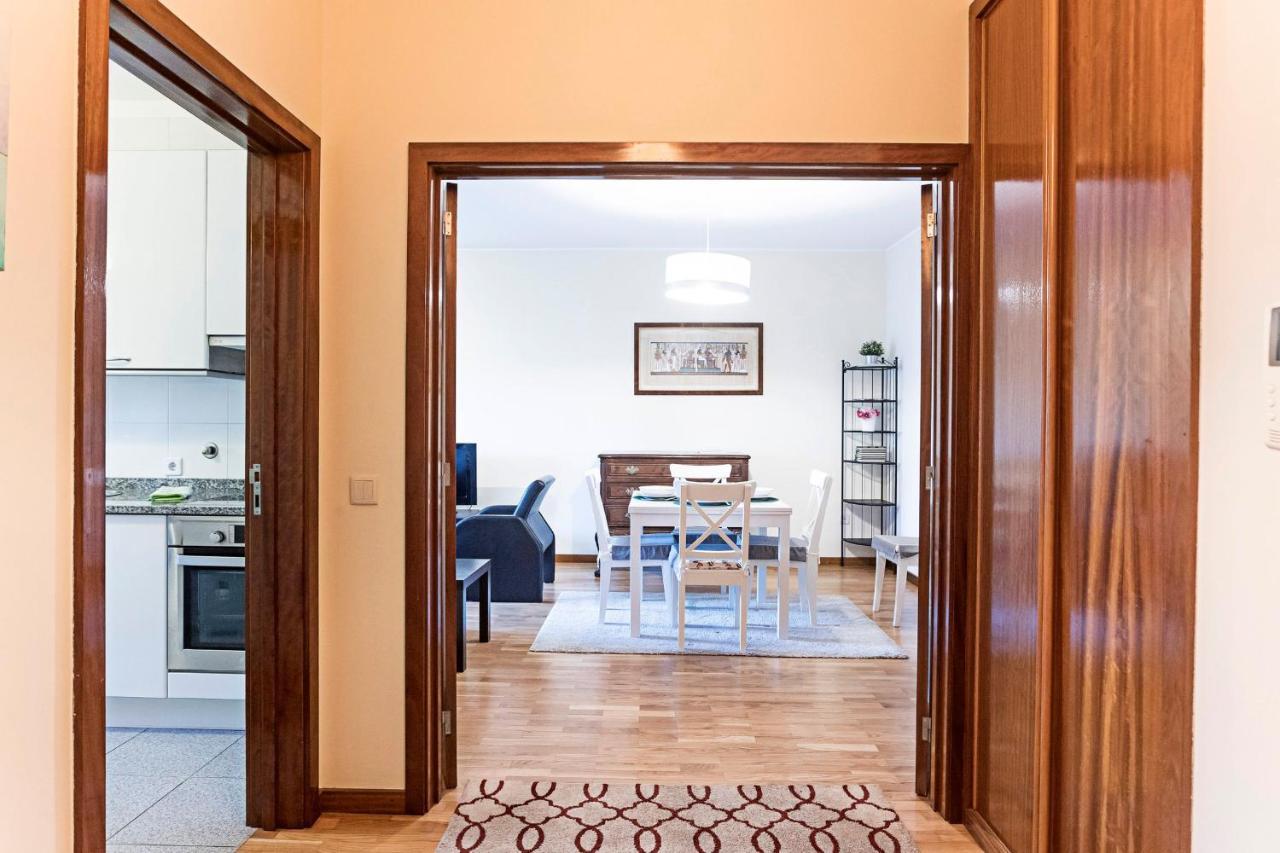 Spacious 2Br Flat In Gaia By Lovelystay Vila Nova de Gaia Esterno foto