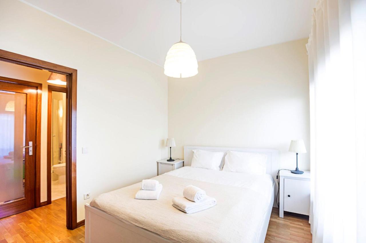 Spacious 2Br Flat In Gaia By Lovelystay Vila Nova de Gaia Esterno foto